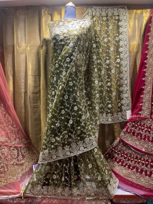 Special Customized High Quality ADDA / DABKA / PEARLS / SITARA Hand work SARREE | Bridal / Wedding Wear Totally Hand Made Dabka/Pearls/Sitara work SARREE . HAND WORK : Heavy Hand work on Sarree Border . Heavy Bunches and Pearls chan on Sarree . Heavy Hand work on Blouse ( Front , Back ) Full Heavy Hand work on Sleeves . Same as Pictures FABRIC : High quality Chiffon stuff for SARREE and BLOUSE . Grip/Malai stuff for Sarree,Blouse INNER ( Peticoat )